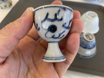 Zes stukken Chinees blauw-wit scheepswrakporselein, Transitie periode en later