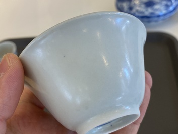 Zes stukken Chinees blauw-wit scheepswrakporselein, Transitie periode en later