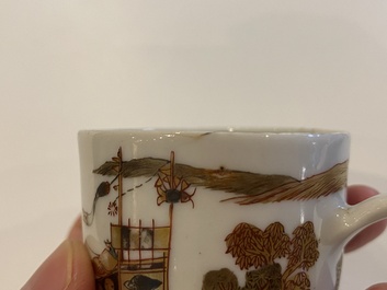 Een zeldzame Chinese grisaille, ijzerrode en vergulde kop en schotel met een handelsschip, Yongzheng/Qianlong