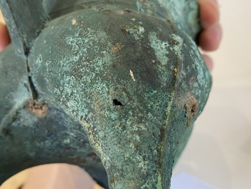 A Chinese bronze 'he' wine ewer, Western Zhou, ca. 11th-8th C. b.C.
