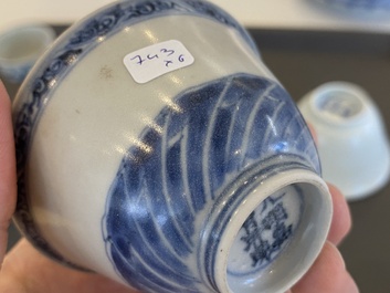 Zes stukken Chinees blauw-wit scheepswrakporselein, Transitie periode en later