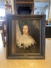 Ecole hollandaise: Portrait d'une jeune femme au col de dentelle, huile sur toile, dat&eacute; 1642
