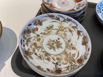 Een diverse collectie Chinese borden, koppen en schotels, Kangxi en later
