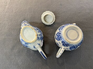 Zeven stukken Chinees blauw-wit porselein, Kangxi/Qianlong