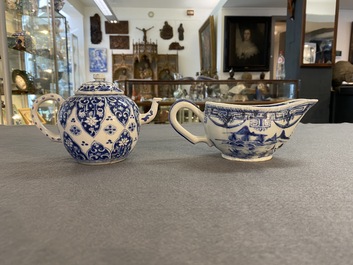 Zeven stukken Chinees blauw-wit porselein, Kangxi/Qianlong