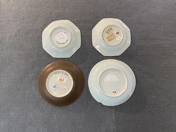 Vier Chinese schotels en drie koppen in blauw-wit, doucai en famille rose porselein, Kangxi en later