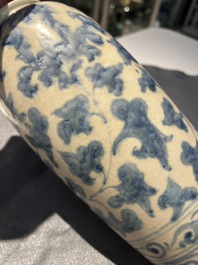 A Vietnamese or Annamese blue and white vase, 14/15th C.