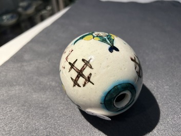 Ornement &agrave; suspendre en fa&iuml;ence polychrome de Kutahya, la Turquie, 19&egrave;me