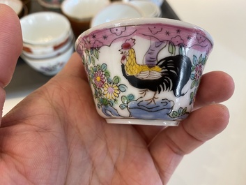 Een diverse collectie Chinese borden, koppen en schotels, Kangxi en later