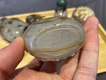 Neuf tabati&egrave;res en agate, Chine, 19/20&egrave;me