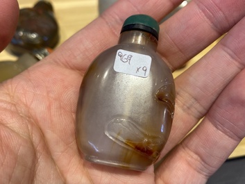 Neuf tabati&egrave;res en agate, Chine, 19/20&egrave;me