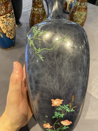 Drie paar Japanse cloisonn&eacute; vazen, Meiji, 19/20e eeuw
