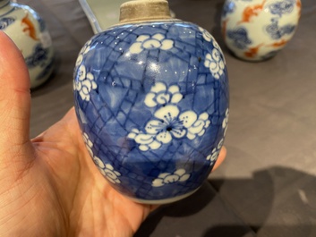 Een diverse collectie Chinees porselein, Kangxi en later