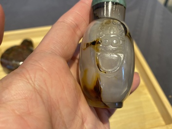 Neuf tabati&egrave;res en agate, Chine, 19/20&egrave;me