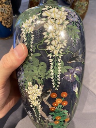 Drie paar Japanse cloisonn&eacute; vazen, Meiji, 19/20e eeuw