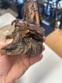 Deux sculptures en bois figurant Guanyin et Tudigong, Chine, Qing