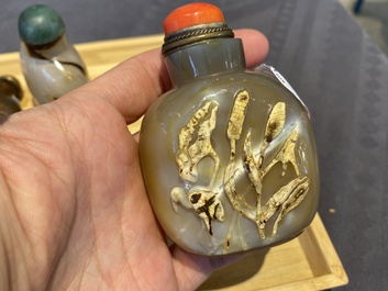 Neuf tabati&egrave;res en agate, Chine, 19/20&egrave;me