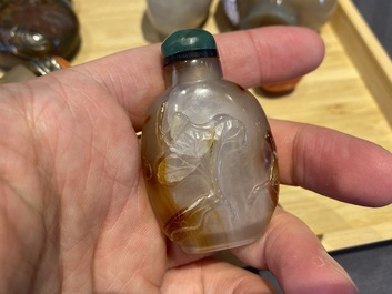 Neuf tabati&egrave;res en agate, Chine, 19/20&egrave;me