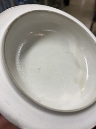 Een Chinese cr&egrave;mekleurige dekselpot, Noordelijke Song