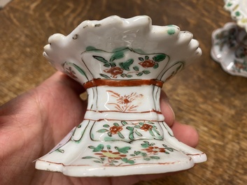 Een paar Chinese famille verte zoutvaten, Kangxi
