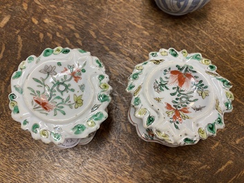 Een paar Chinese famille verte zoutvaten, Kangxi