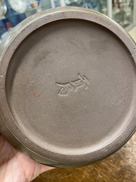 Th&eacute;i&egrave;re couverte en gr&egrave;s de Yixing poli pour le march&eacute; thai, Chine, 19&egrave;me
