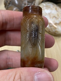 15 Chinese hardstone, glass and walnut snuff bottles, 19/20th C.