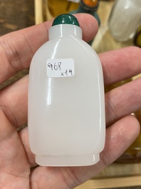 19 Chinese glass snuff bottles, 19/20th C.