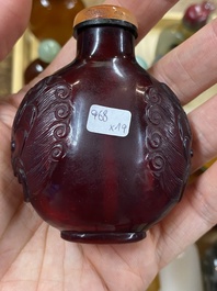 19 Chinese glass snuff bottles, 19/20th C.