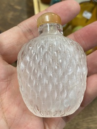 19 Chinese glass snuff bottles, 19/20th C.