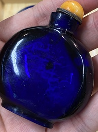 Eight Chinese glass snuff bottles, 19/20th C.