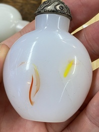 Eight Chinese glass snuff bottles, 19/20th C.