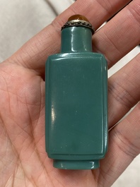 19 Chinese glass snuff bottles, 19/20th C.
