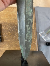 Een Chinees bronzen zwaard, Periode der Strijdende Staten, 5/4e eeuw v.C.