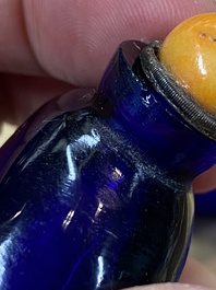 Eight Chinese glass snuff bottles, 19/20th C.