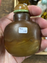 19 Chinese glass snuff bottles, 19/20th C.