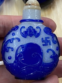 Eight Chinese glass snuff bottles, 19/20th C.