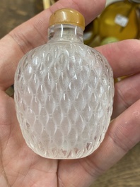 19 Chinese glass snuff bottles, 19/20th C.