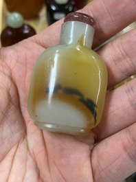 19 Chinese glass snuff bottles, 19/20th C.