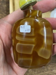 19 Chinese glass snuff bottles, 19/20th C.