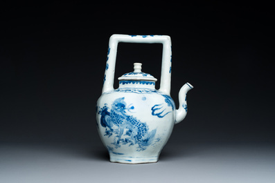 Een Chinese blauw-witte wijnkan met kylins, Transitie periode