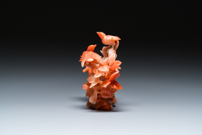 A Chinese carnelian agate sculpture of a vase with branches and birds, 20th C.