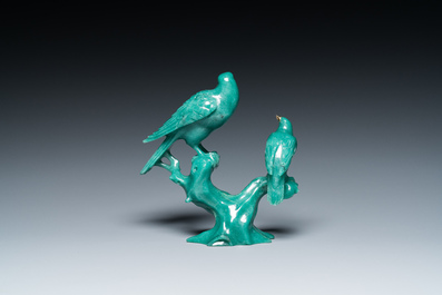 A Chinese emerald green jadeite 'birds' group and a goldstone sculpture of Buddha, 19/20th C.