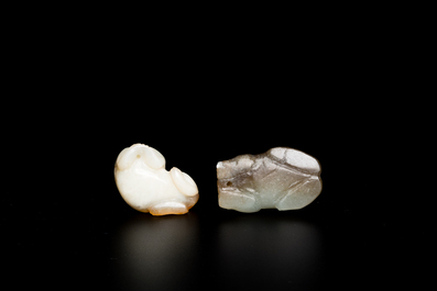 Trois sculptures d'animaux en jade blanc et c&eacute;ladon, Chine, Qing/R&eacute;publique