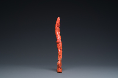 Groupe figurant Guanyin avec un gar&ccedil;on sur une fleur de lotus en corail rouge, Chine, 19/20&egrave;me