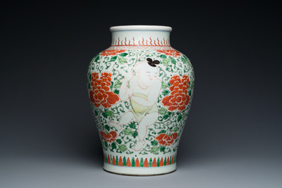 A Chinese famille verte 'Hehe Erxian' vase, Kangxi