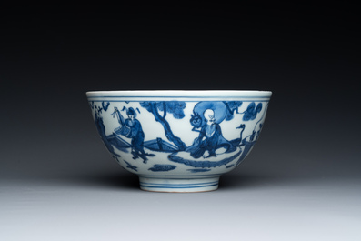 Een Chinese blauw-witte 'Acht onsterfelijken' kom, Jiajing merk en periode