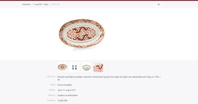 Tr&egrave;s grand plat imp&eacute;rial de forme ovale en porcelaine de Chine &agrave; d&eacute;cor de dragons en rouge de fer et dor&eacute;, marque Ji Xiang Ru Yi 吉祥如意, Guangxu