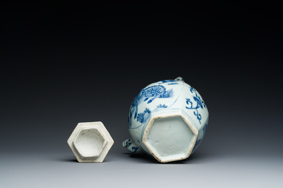 Een Chinese blauw-witte wijnkan met kylins, Transitie periode