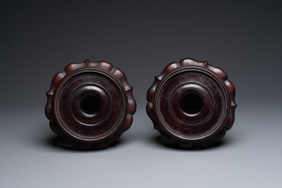Paire de vases en argent &agrave; d&eacute;cor de l'anniversaire de Guo Ziyi, Chine, marque de Qingyun 慶雲, 19&egrave;me